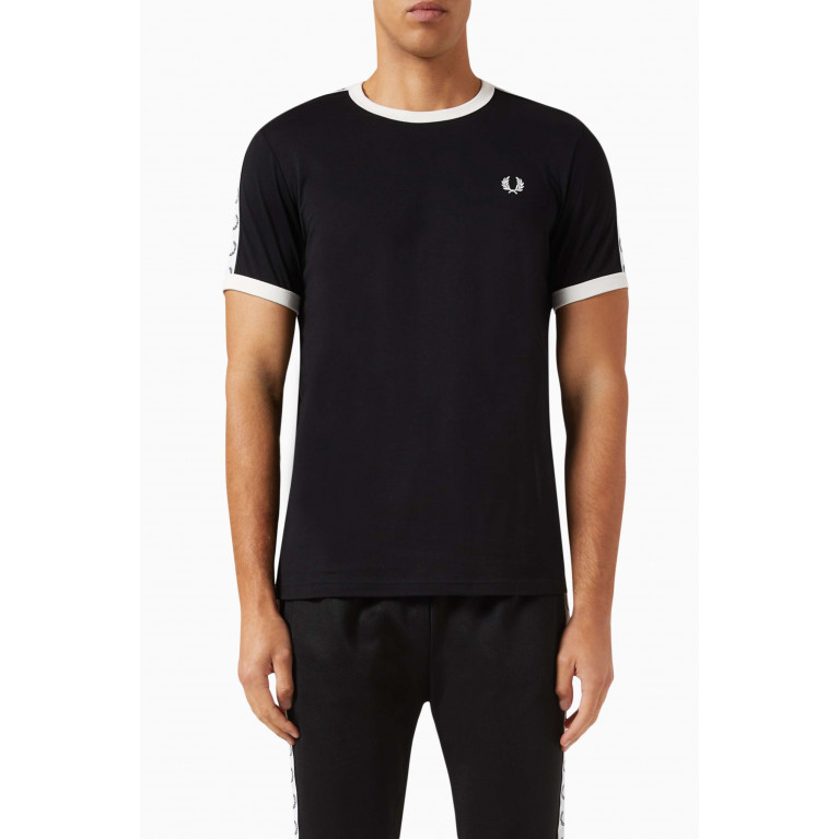Fred Perry - Taped Ringer Logo T-shirt in Cotton