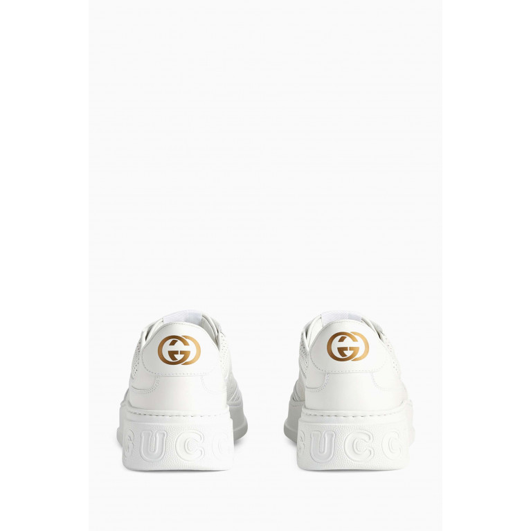 Gucci - Logo Embossed Sneakers in Leather