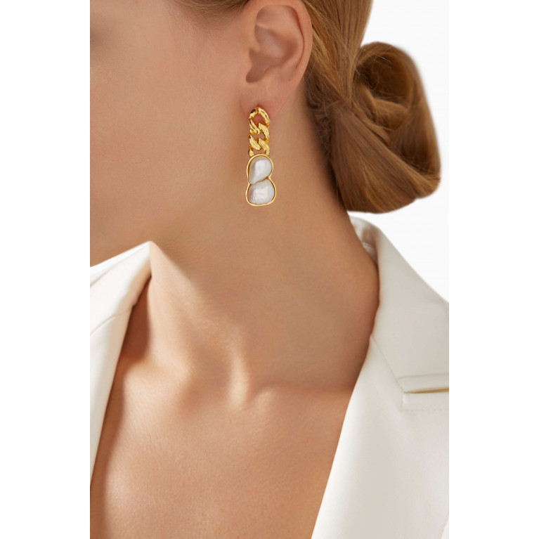 Joanna Laura Constantine - Wave Asymmetrical Chain Earrings in 18kt Gold-plated Brass