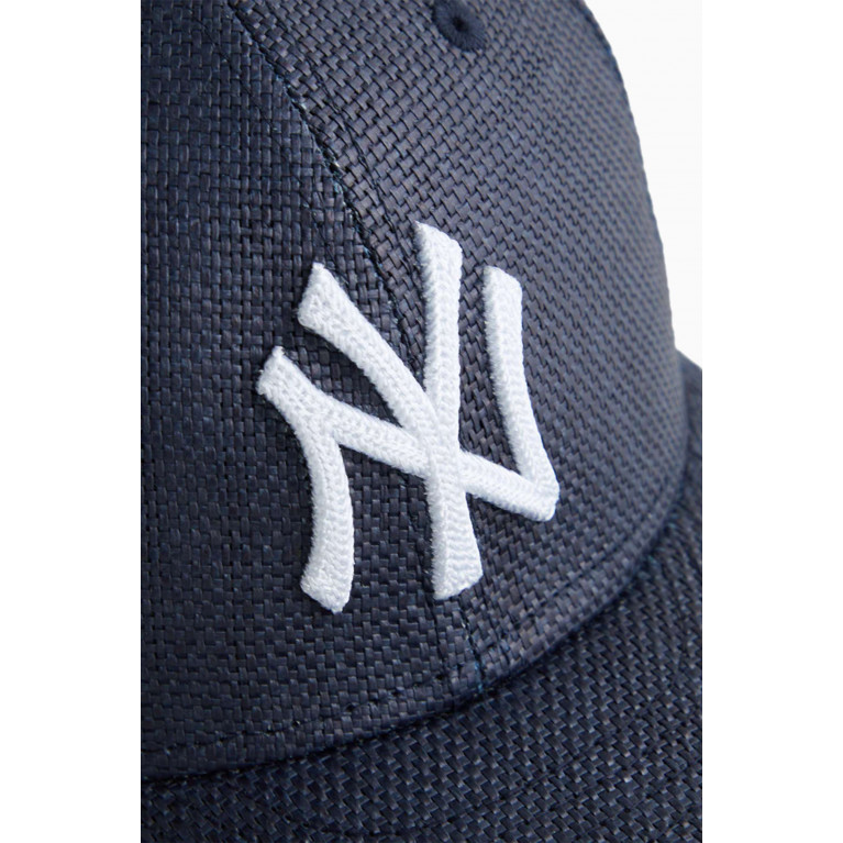 Kith - x Yankees 59FIFTY Cap in Straw Raffia Blue
