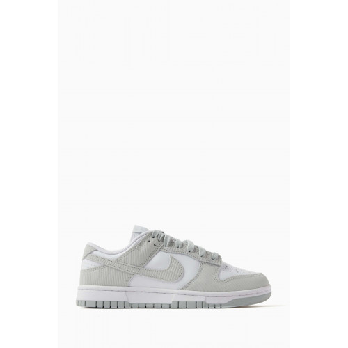Nike - Dunk Low Sneakers in Leather and Corduroy