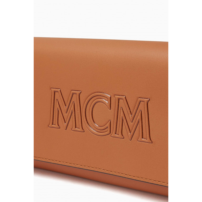 MCM - Aren Continental Wallet in Leather