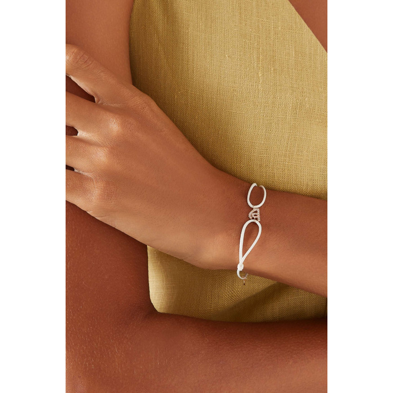 HIBA JABER - Diamond Arabic Initial Thread Bracelet in 18kt Rose Gold