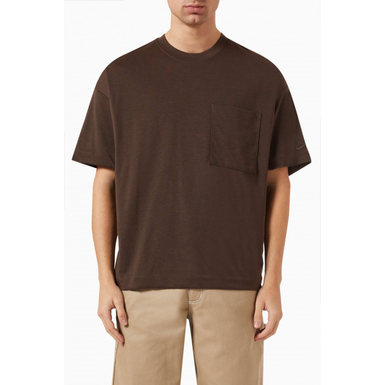 Nike - Oversized T-shirt in Dri-FIT Brown