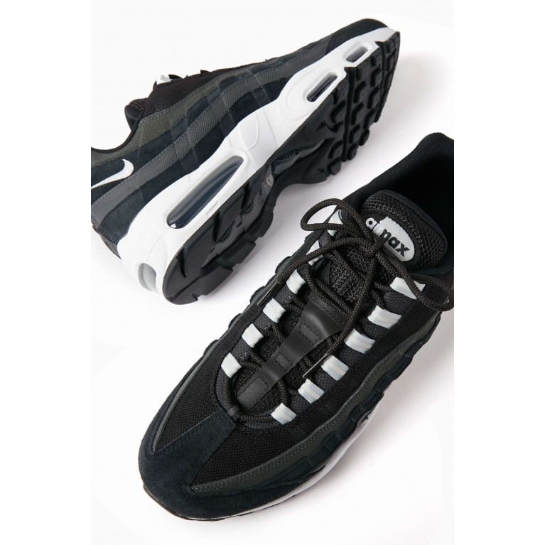 Nike - Air Max 95 Essential Sneakers in Mesh Black