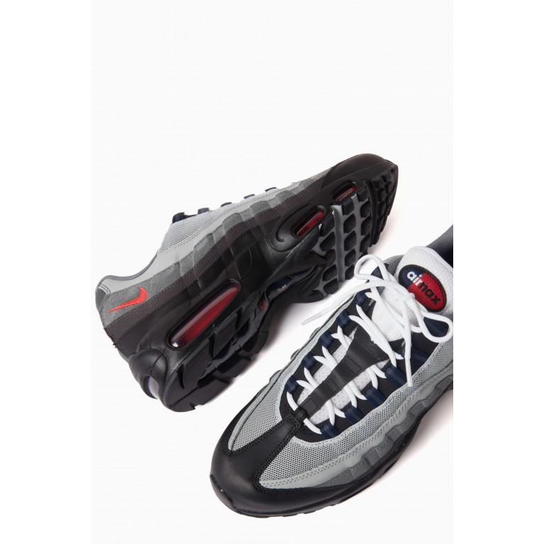 Nike - Air Max 95 Essential Sneakers in Mesh