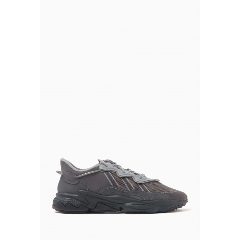 Adidas - Ozweego Sneakers in Suede and Mesh