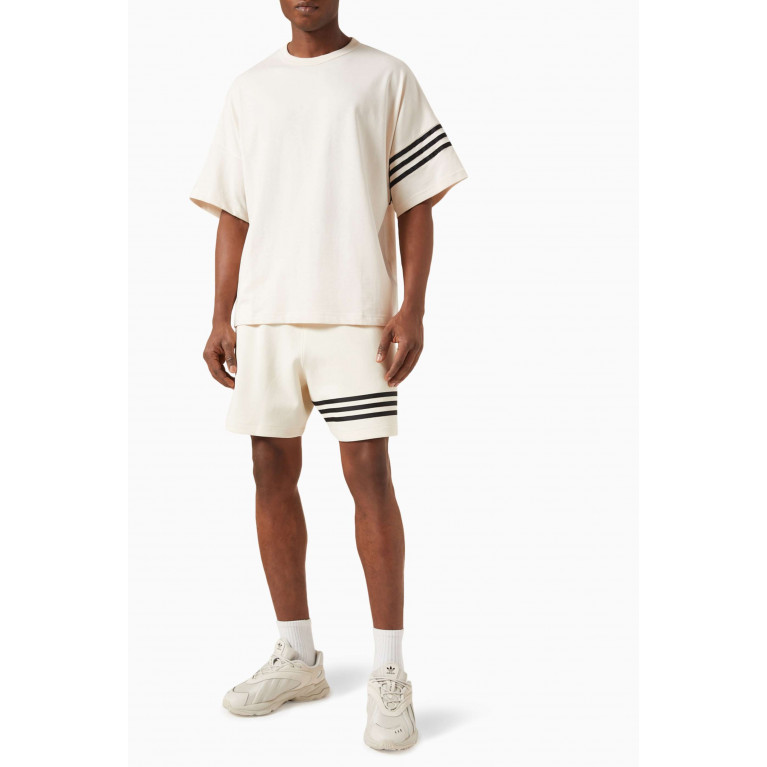 Adidas - Neuclassics Shorts in Cotton Blend