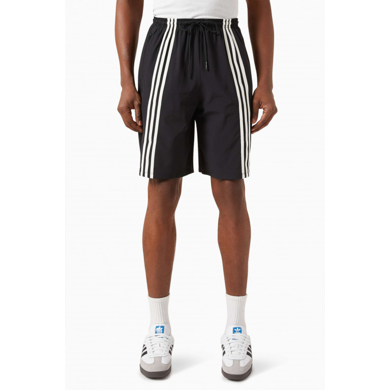 Adidas - Hack Shorts in Recycled Polyester Stretch