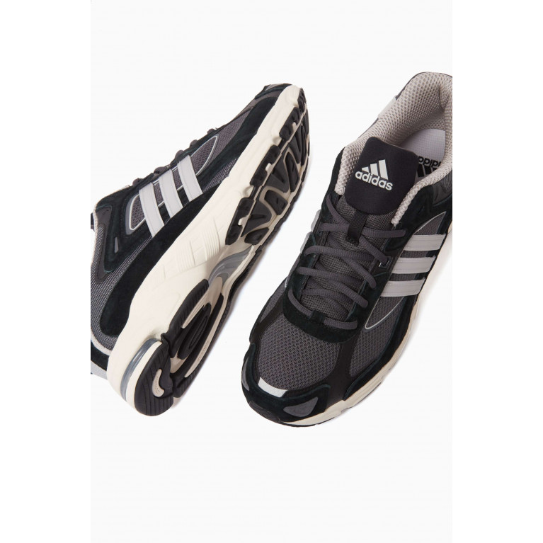 Adidas - Response CL Sneakers in Textile and Suede