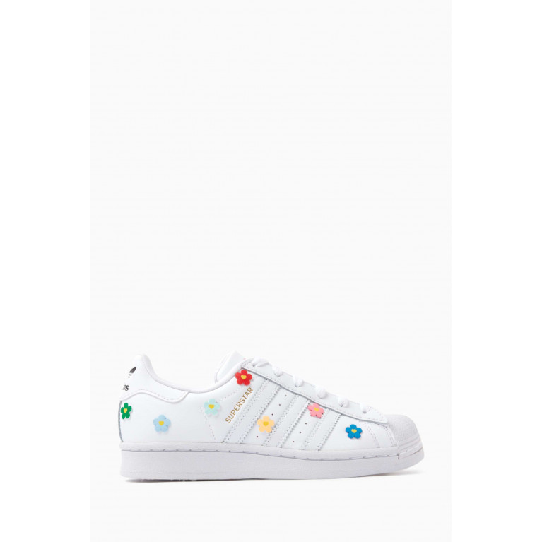 Adidas - x Hello Kitty Superstar Sneakers in Faux Leather