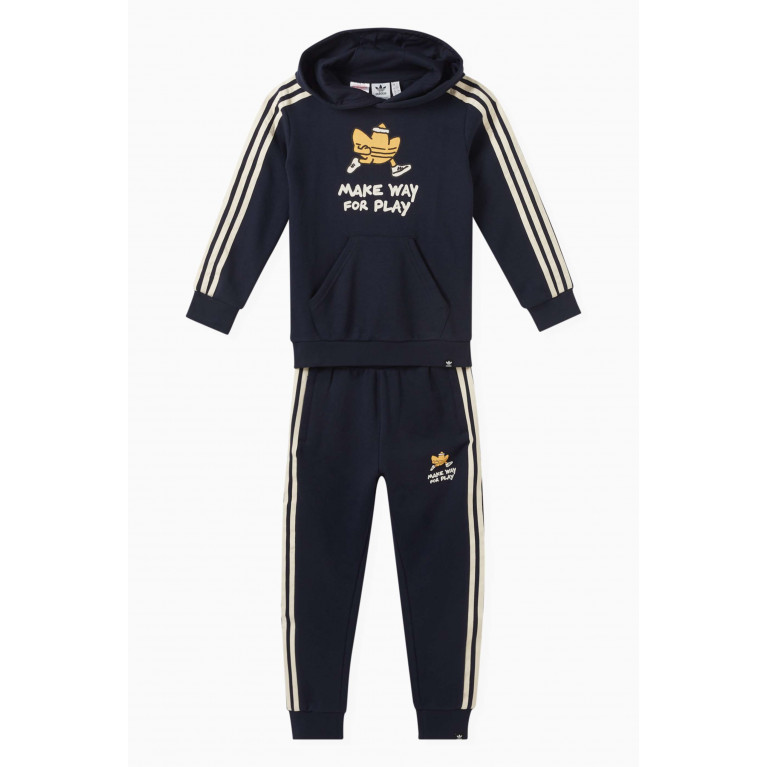 Adidas - Graphic Print Hoodie & Sweatpants in French-terry