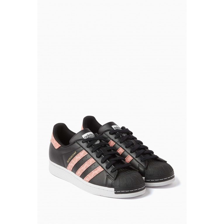 Adidas - Superstar Sneakers in Faux Leather