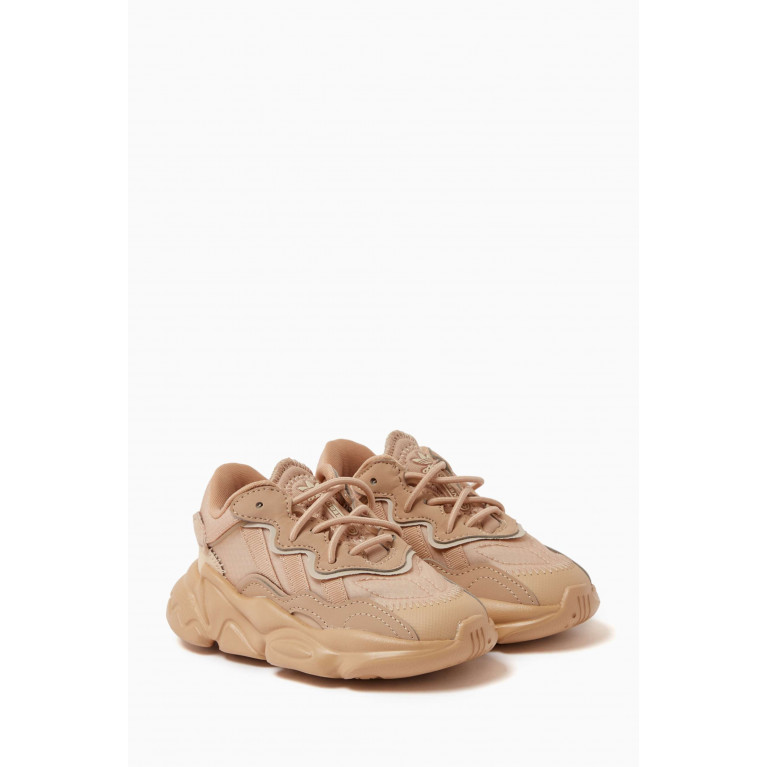 Adidas - Infant Ozweego Sneakers in Suede and Mesh