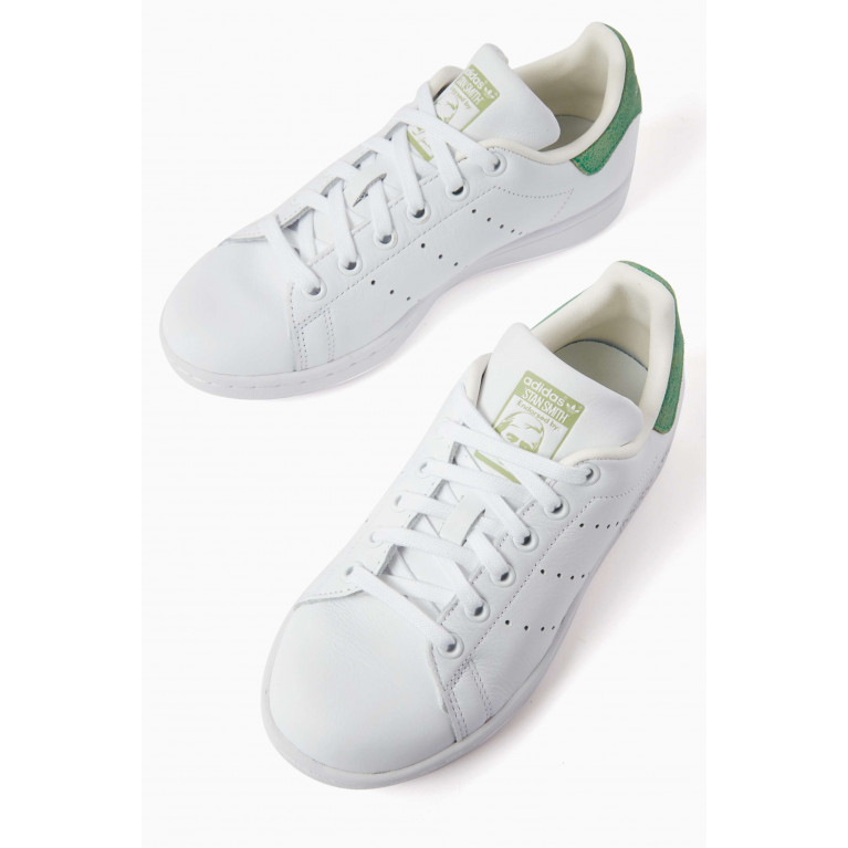 Adidas - Junior Stan Smith Low-top Sneakers in Faux-leather