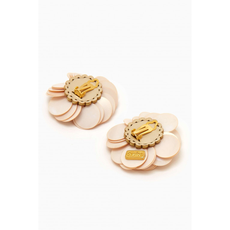 VANINA - Les Hermaphrodite Floral Stud Earrings in Gold-plated Brass White