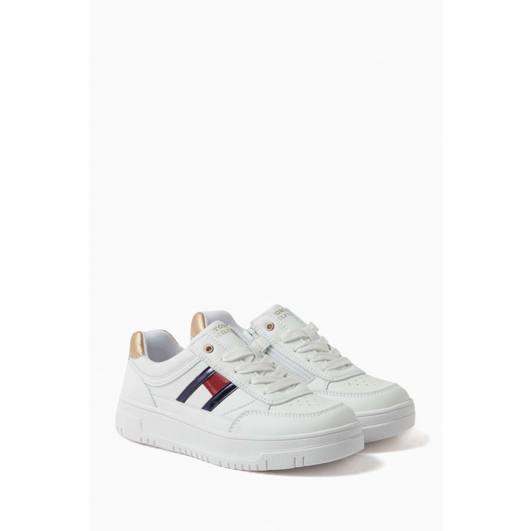 Tommy Hilfiger - Flag Low Cut Lace-up Sneakers in Faux Leather