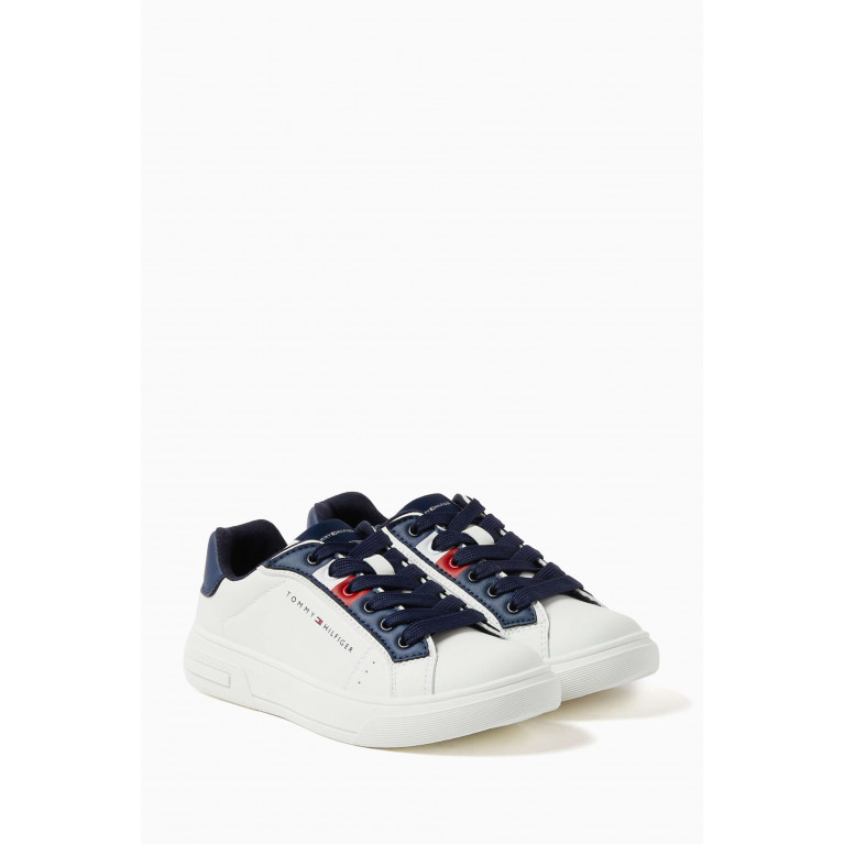 Tommy Hilfiger - Logo Low Cut Sneakers in Faux Leather