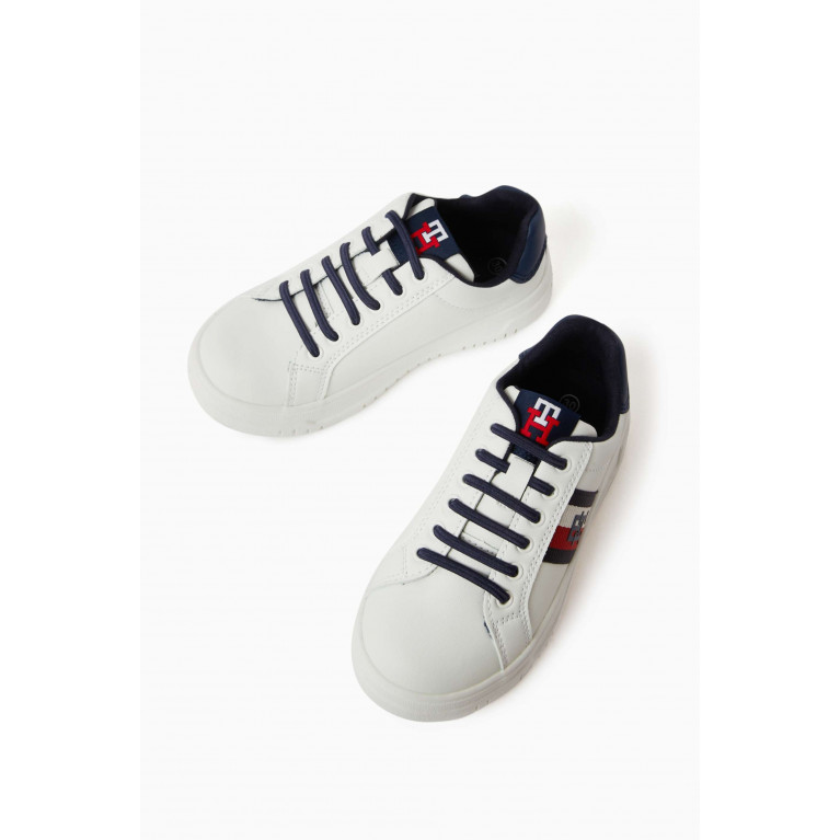 Tommy Hilfiger - Stripes Low Cut Sneakers in Faux Leather