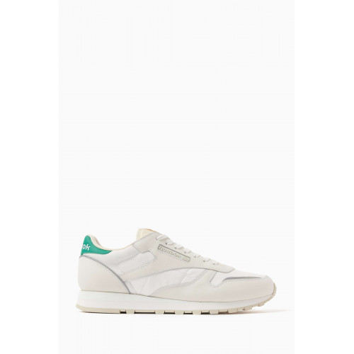 Reebok - Classic Sneakers in Leather