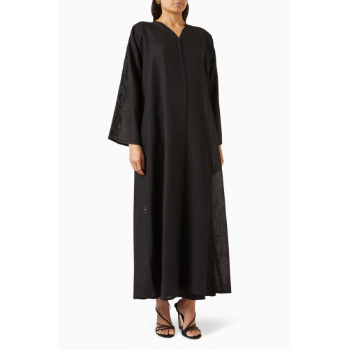 Rauaa Official - Pearl-embellished Abaya Set in Linen Black