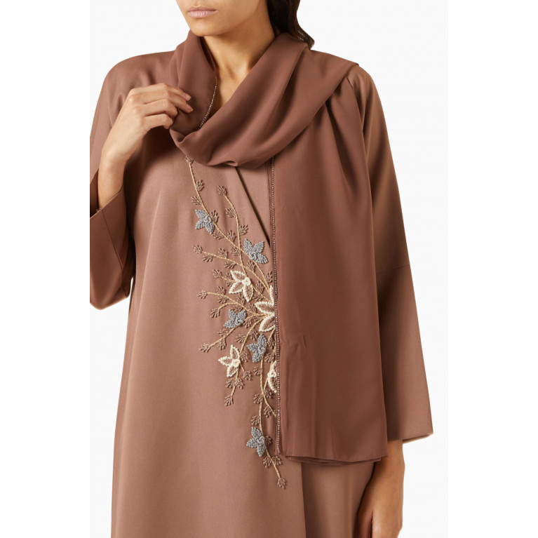 Rauaa Official - Floral-embroidered Abaya in Linen