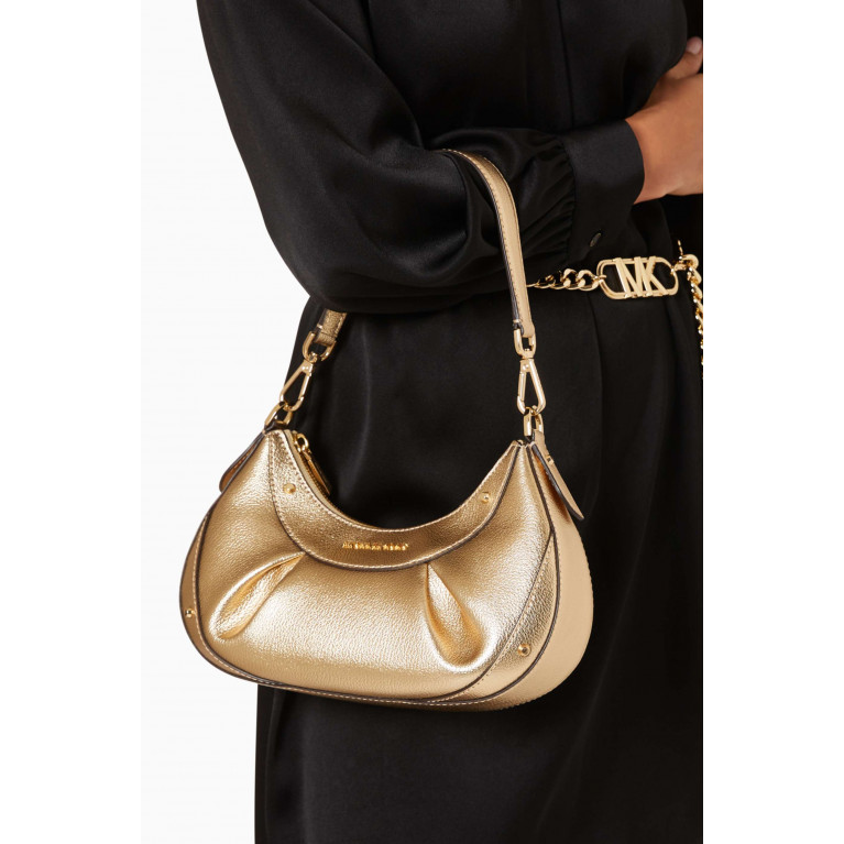 MICHAEL KORS - Small Enzo Shoulder Bag in Pebbled Leather