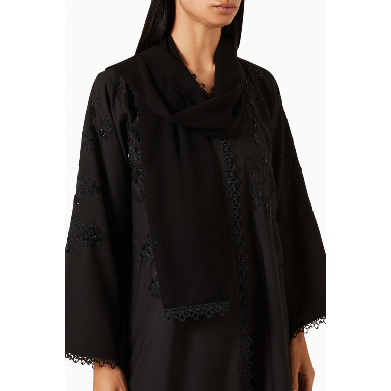 Rauaa Official - Embellished Abaya in Crepe