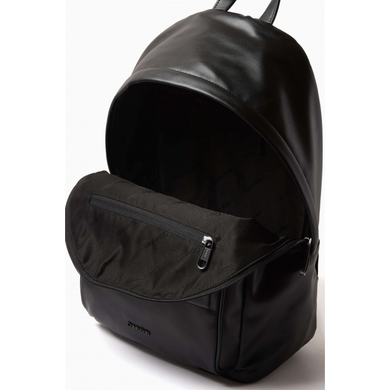 Calvin Klein - Elevated Campus Logo Backpack in Faux-leather