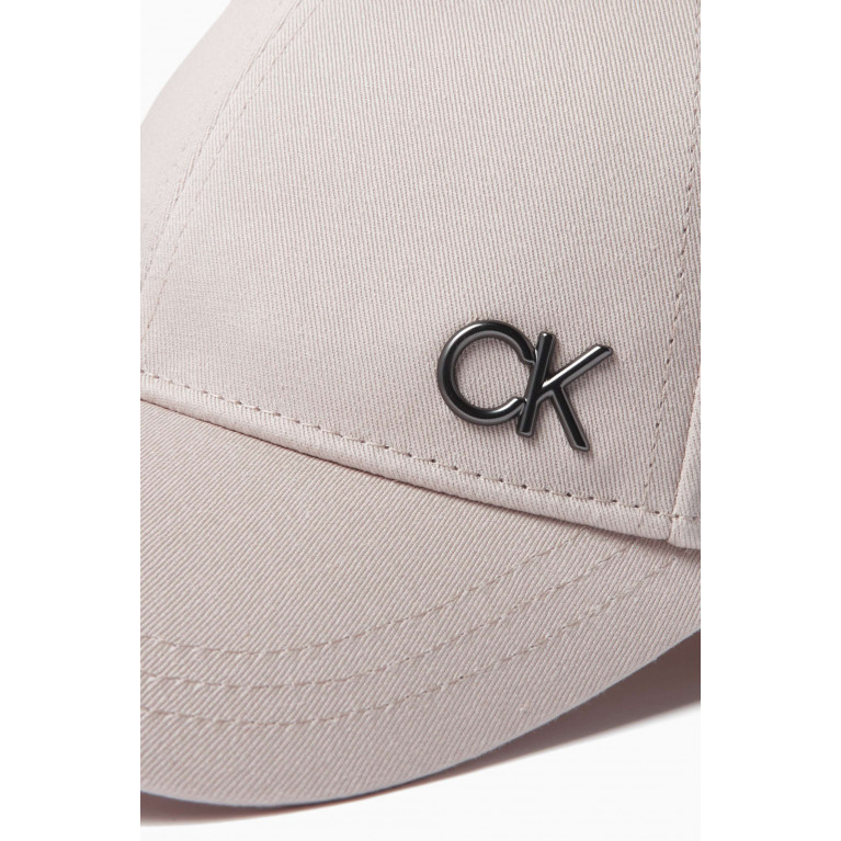 Calvin Klein - CK Bombed Metallic Logo Baseball Cap in Cotton Neutral