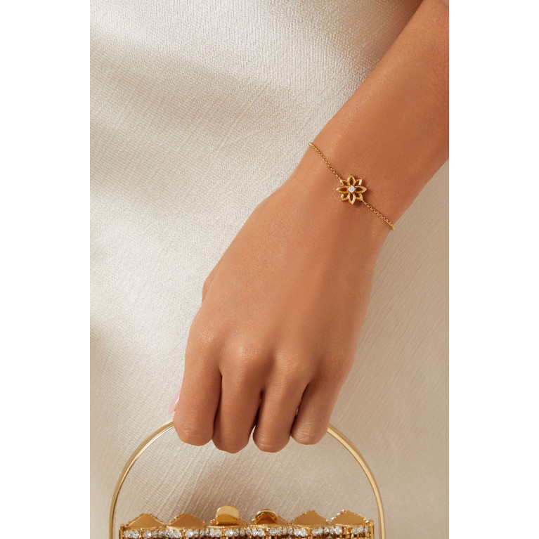 Samra - Lotus Rose Diamond Bracelet in 18kt Rose Gold
