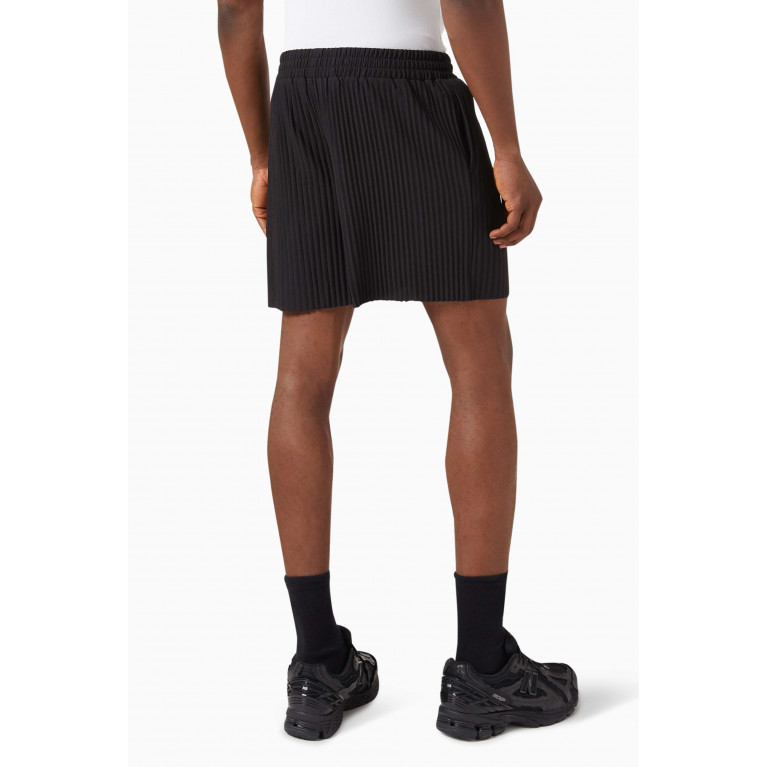 The Giving Movement - Logo Shorts in PLISSE100© Black