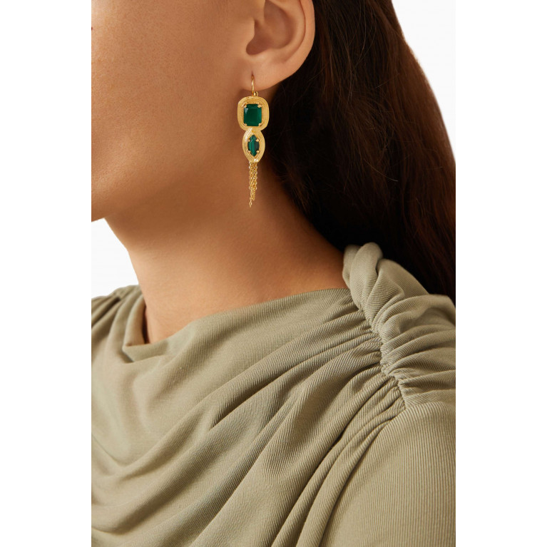 Satellite - Cabochon Pompom Sleeper Earrings in 14kt Gold-plated Metal