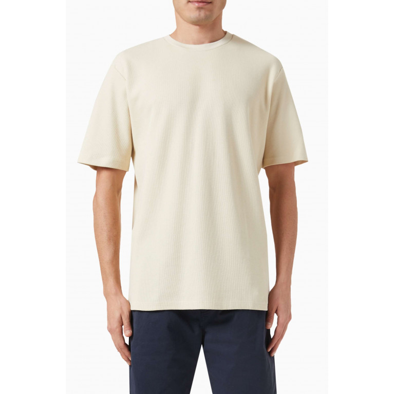 Selected Homme - Waffle-textured T-shirt in Organic Cotton Neutral