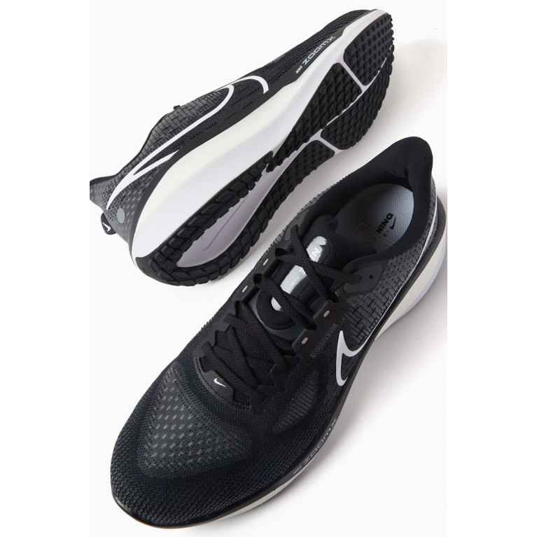 Nike Running - Vomero 17 Sneakers in Mesh Black