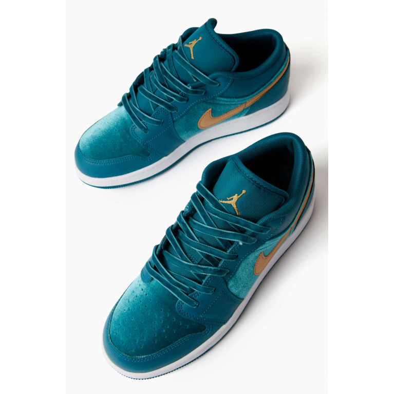 Nike - Kids Air Jordan 1 Low SE Sneakers in Leather & Velvet