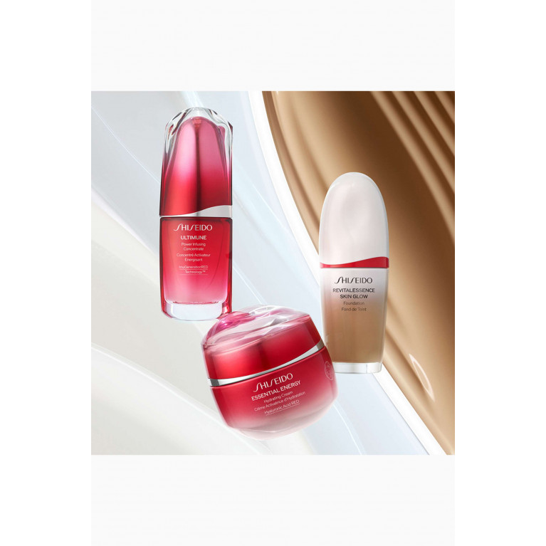Shiseido - 320 Pine Revitalessence Skin Glow Foundation SPF 30, 30ml