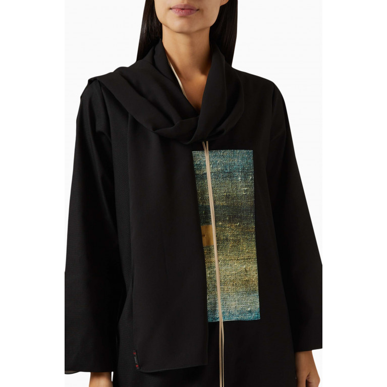 ZAH Design - Graphic-patch Abaya in Cotton