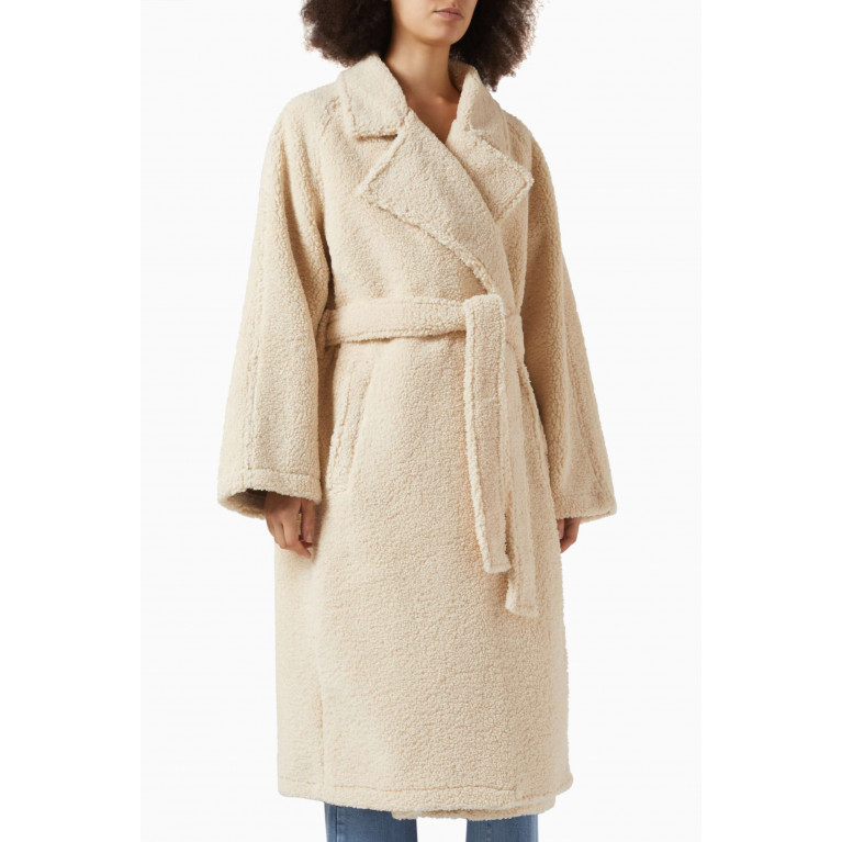 Good American - Trench Coat in Sherpa