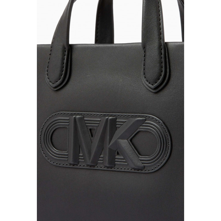 MICHAEL KORS - Small Gigi Empire Messenger Bag in Leather
