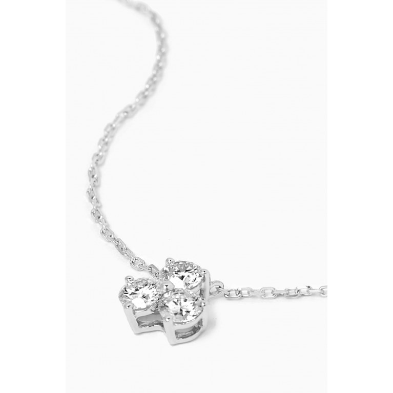 Fergus James - Diamond Cluster Pendant Necklace in 18kt White Gold