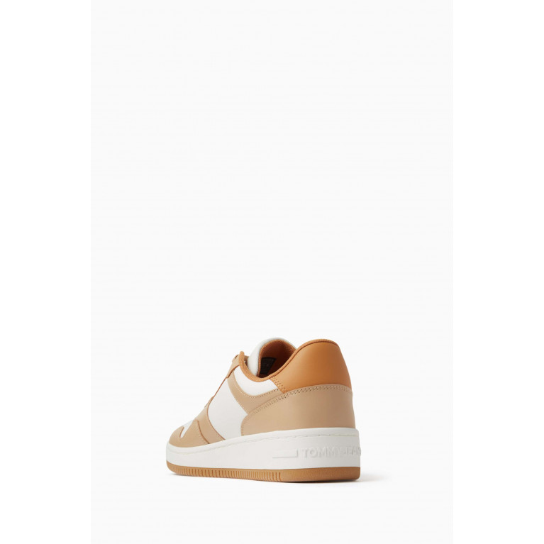 Tommy Jeans - Retro Basketball Trainers in Leather Neutral