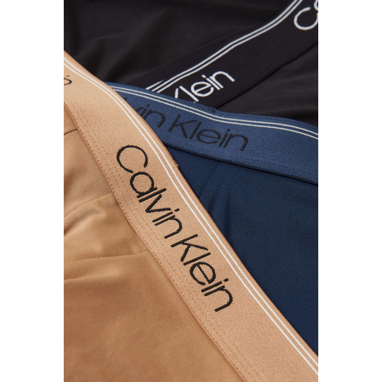 Calvin Klein - Logo Trunks in Micro Stretch, Set of 3 Multicolour
