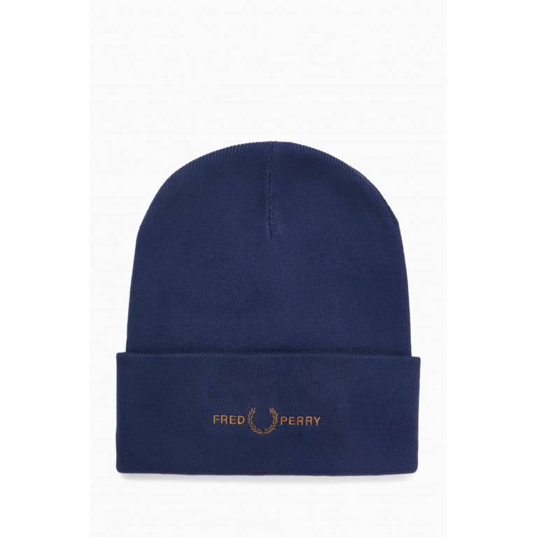 Fred Perry - Logo Beanie in Ribbed Cotton