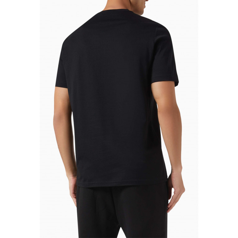 Fred Perry - Layered Graphic T-Shirt in Cotton