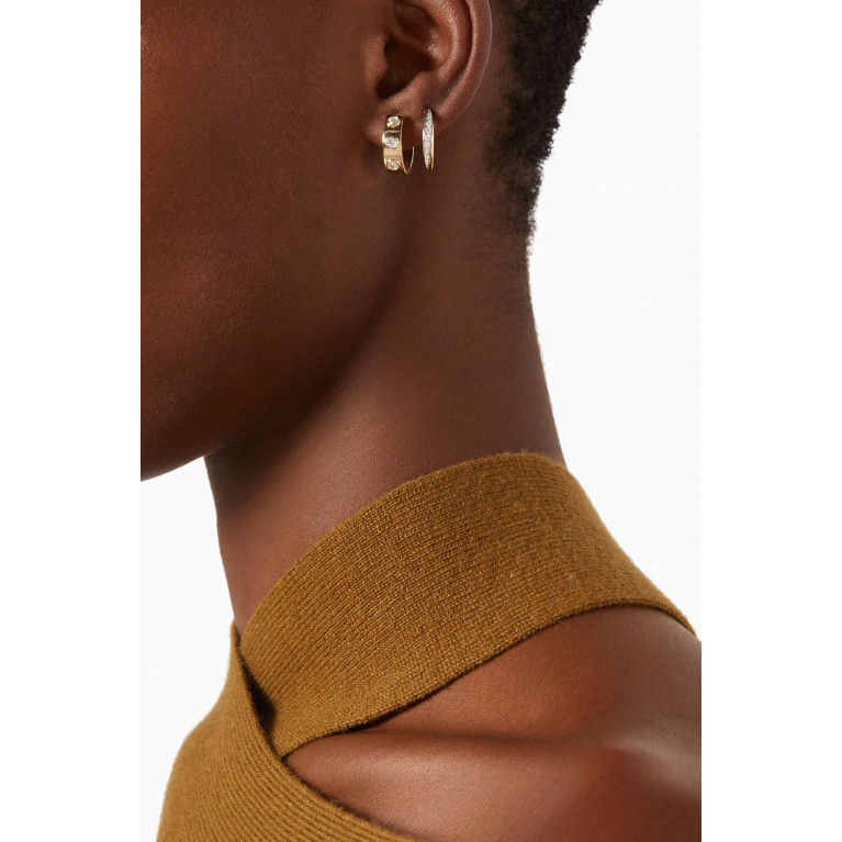 STONE AND STRAND - Twist Pavé Diamond Hoop Earrings in 10kt Gold