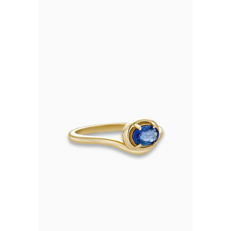 STONE AND STRAND - Oval Sapphire Ring in 10kt Gold Blue
