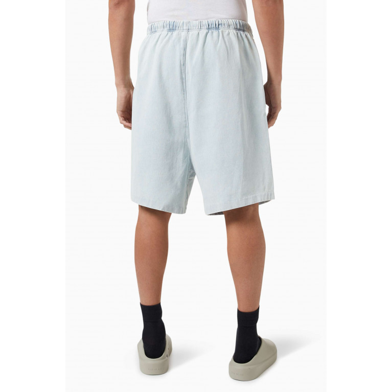Fear of God Essentials - Relaxed Shorts in Denim