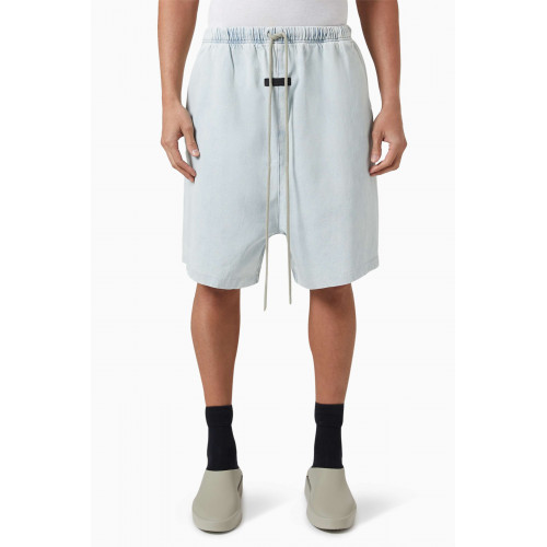 Fear of God Essentials - Relaxed Shorts in Denim