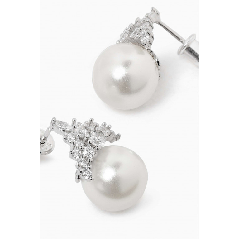 The Jewels Jar - Eleanor Pearl Drop Earrings in Sterling Silver